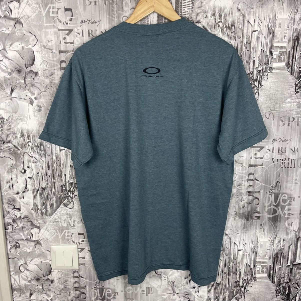 Oakley Vintage Oakley T-Shirt Softwear Big Logo Boxy Japanese Y2K Size US L / EU 52-54 / 3 - 5 Thumbnail