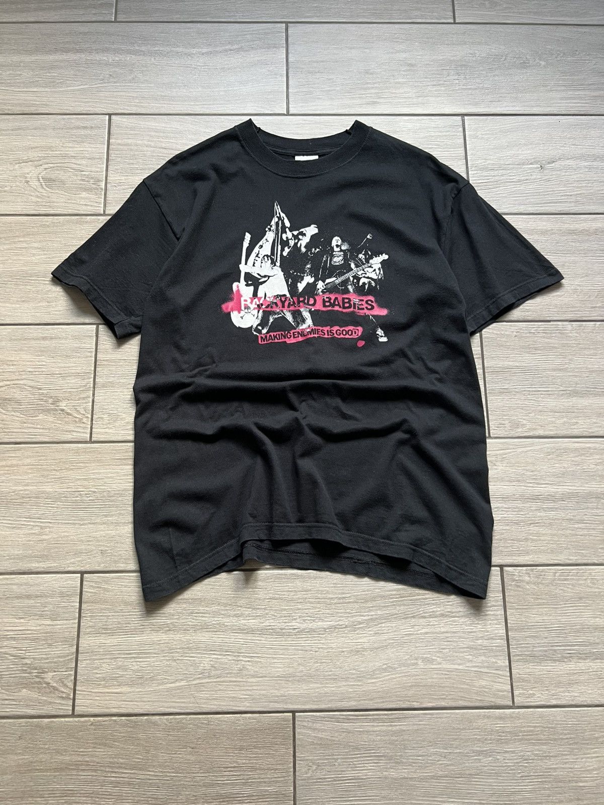 Band Tees Vintage 90s BACKYARD BABIES Swedish Rock Band Shirt Size US L / EU 52-54 / 3 - 2 Thumbnail