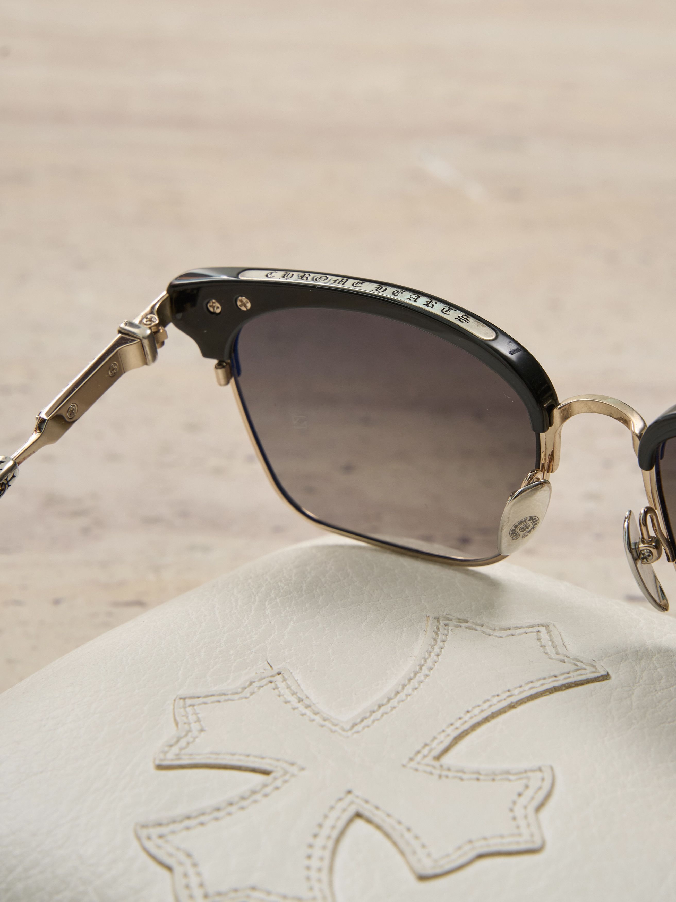 Chrome Hearts Chrome Heart Vertical Smile I Sunglasses Size ONE SIZE - 8 Thumbnail