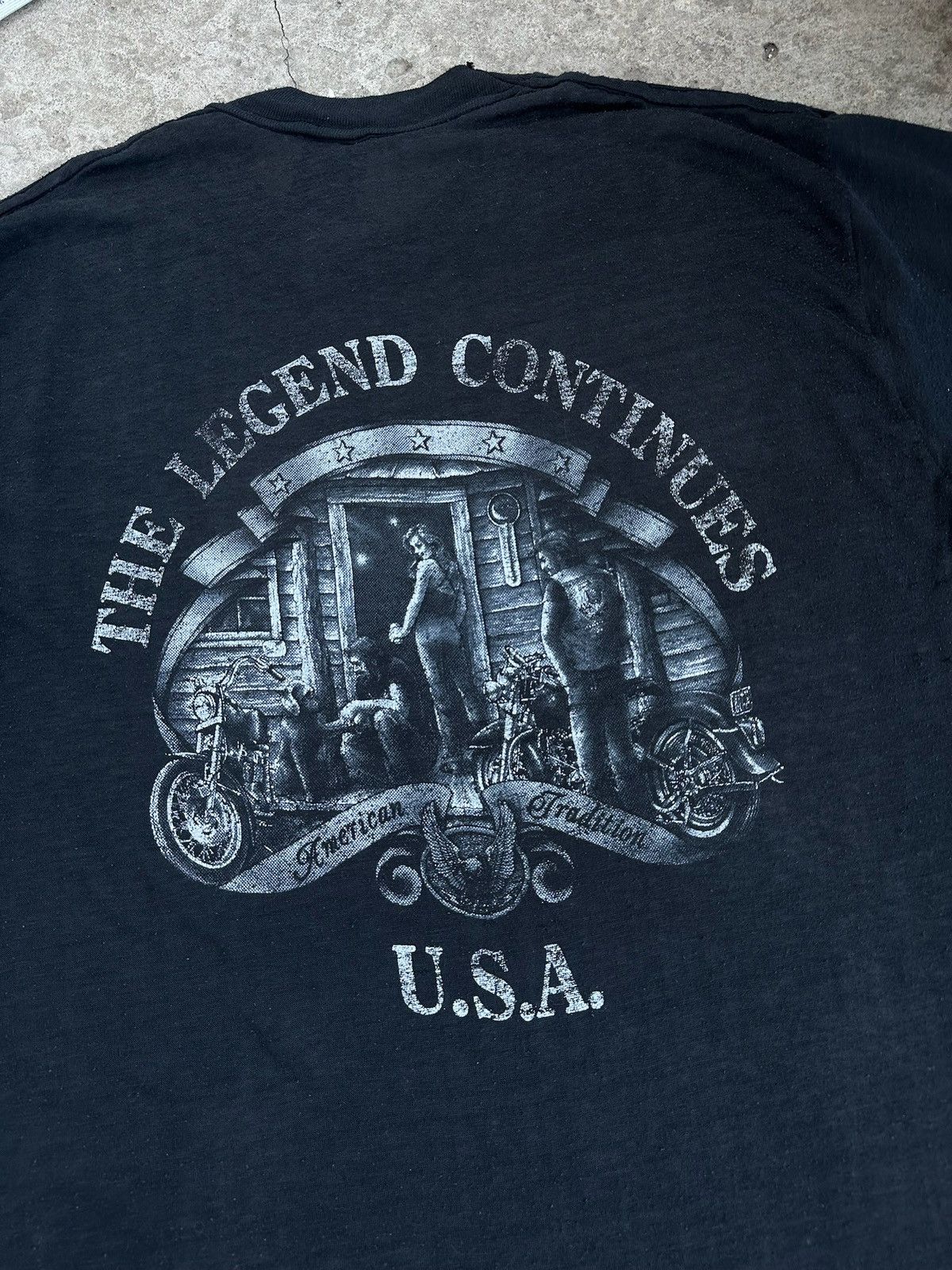 Vintage Ultra Rare 3D Emblem T Shirt Size US XL / EU 56 / 4 - 7 Thumbnail