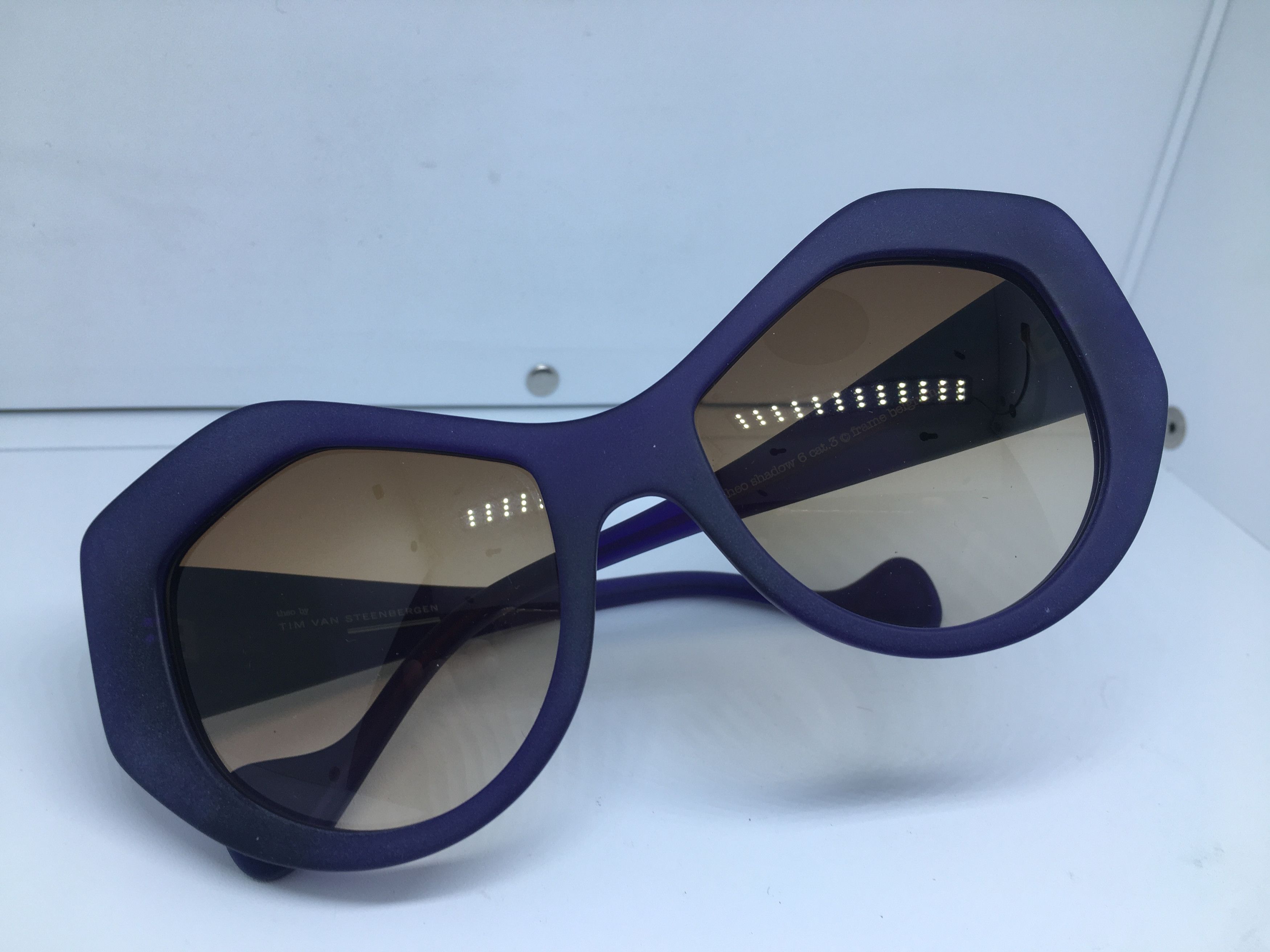 Other Theo Tim Van Steenbergen Purish Blue Cateye Sunglasses Size ONE SIZE - 7 Thumbnail