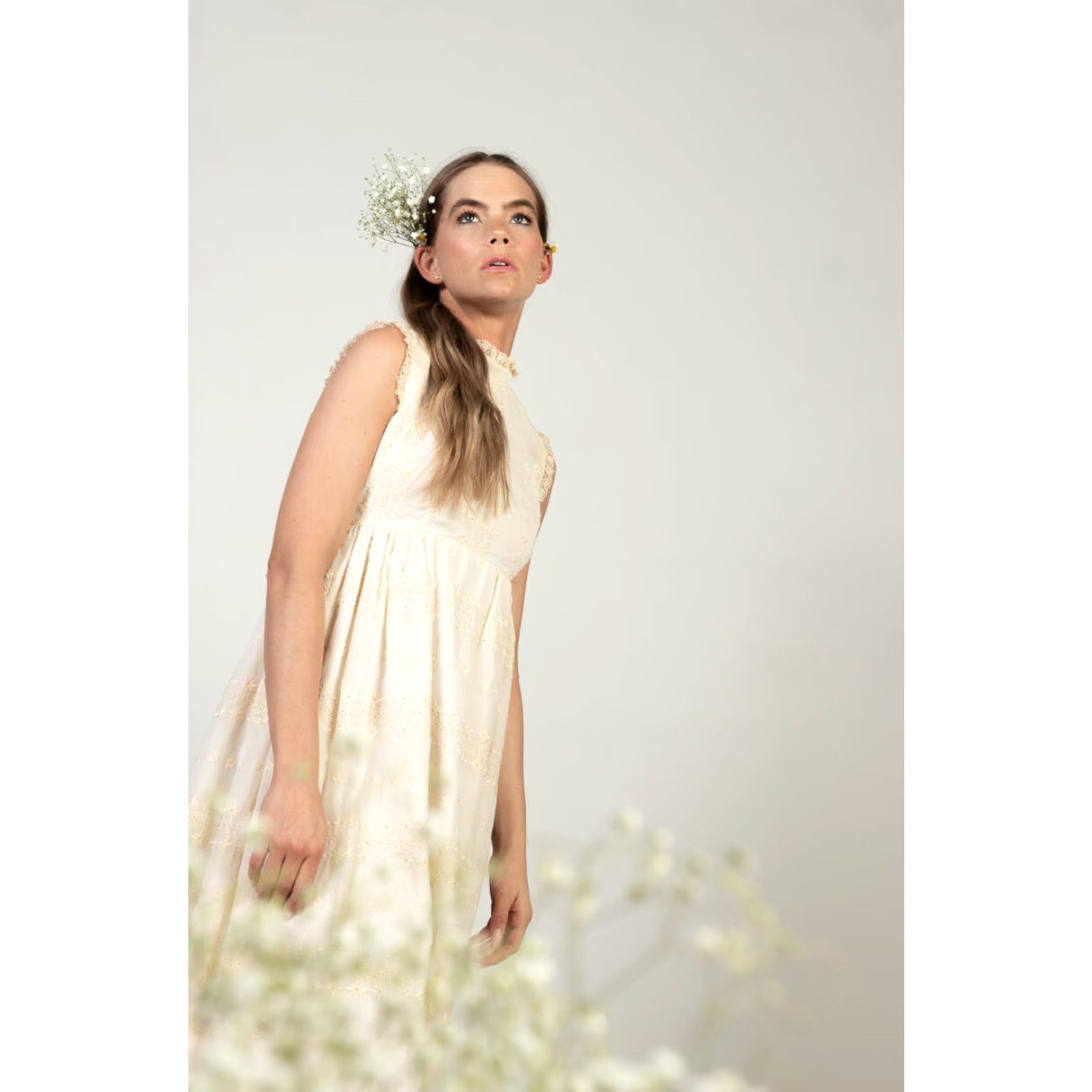 Vintage VINTAGE Couriers of California Sleeveless Prairie Dress 1970s White Medium Girls? Size M / US 6-8 / IT 42-44 - 3 Thumbnail