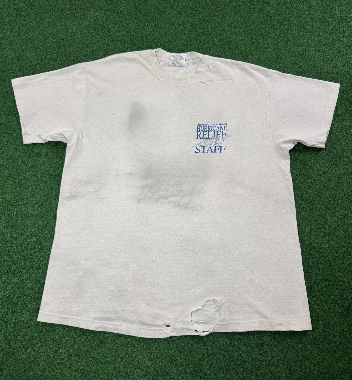 Vintage Vtg 90s Hawaii Kauai Honolulu Hurricane Distressed T Shirt Size US L / EU 52-54 / 3 - 3 Thumbnail