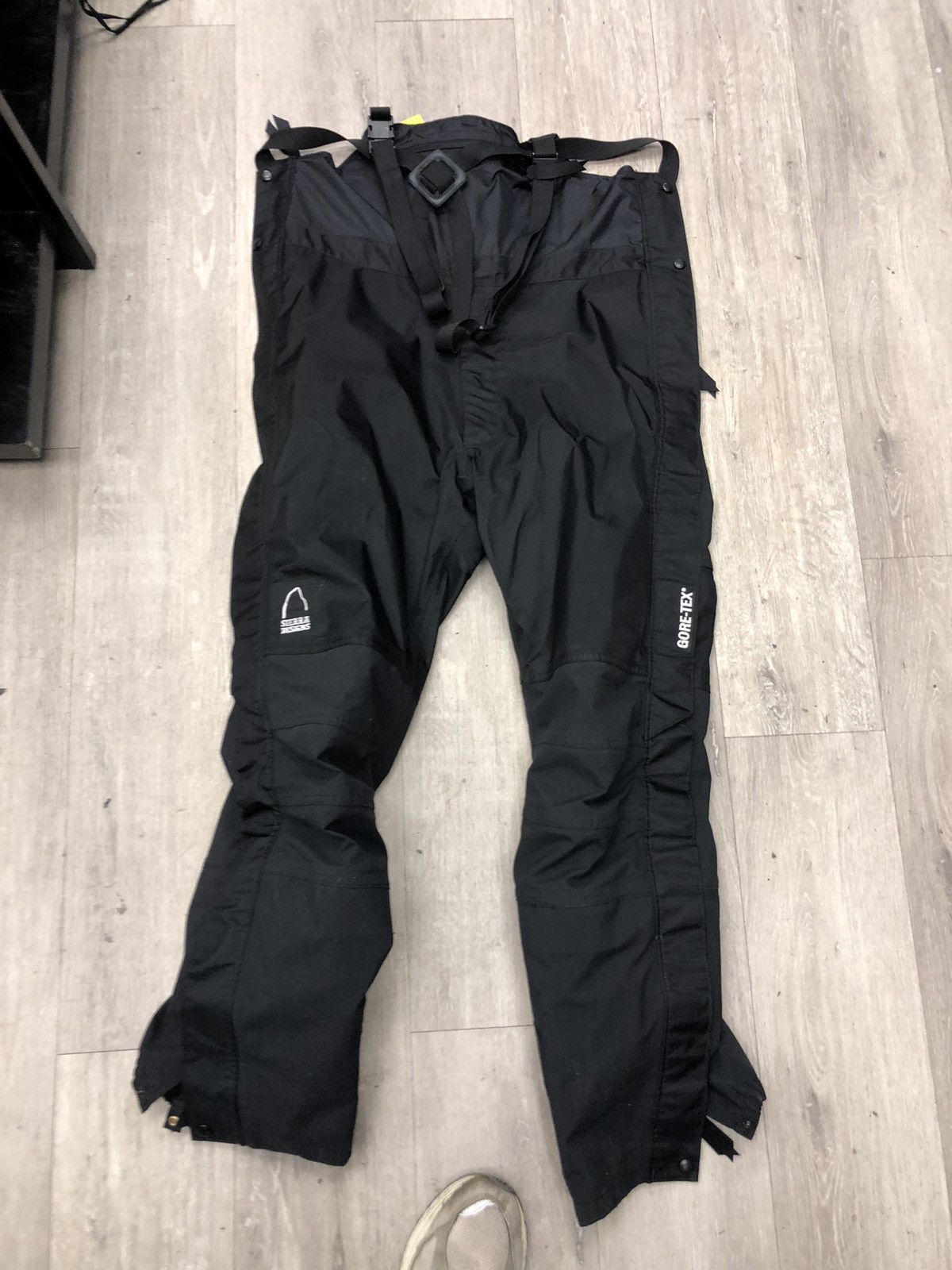 Goretex × Japanese Brand × Vintage GoreTex ski bib large black jacket snow pants Size US L / EU 52-54 / 3 - 1 Thumbnail