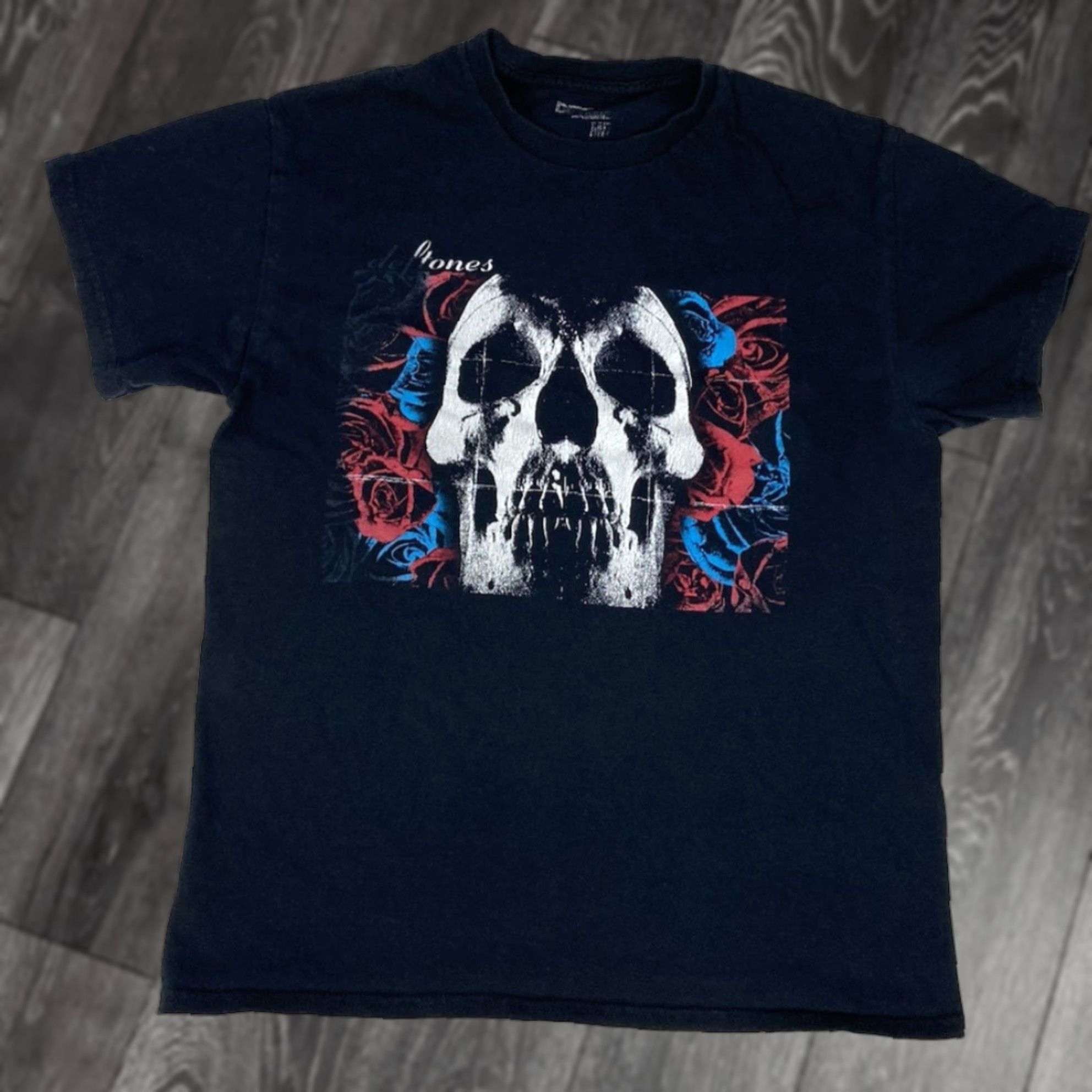 Etro VINTAGE Deftones Graphic T-shirt Women Medium Black Short Sleeve Music Retro Size M / US 6-8 / IT 42-44 - 1 Thumbnail