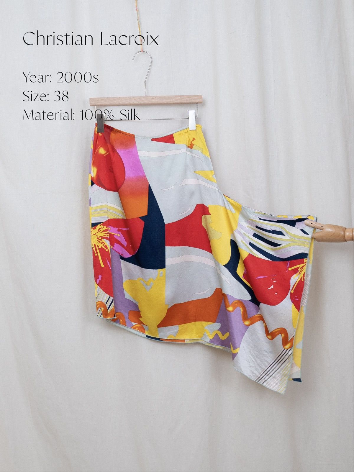 Christian Lacroix Christian Lacroix | Red landline phone Print Silk Skirt Size 27" / US 4 / IT 40 - 1 Thumbnail