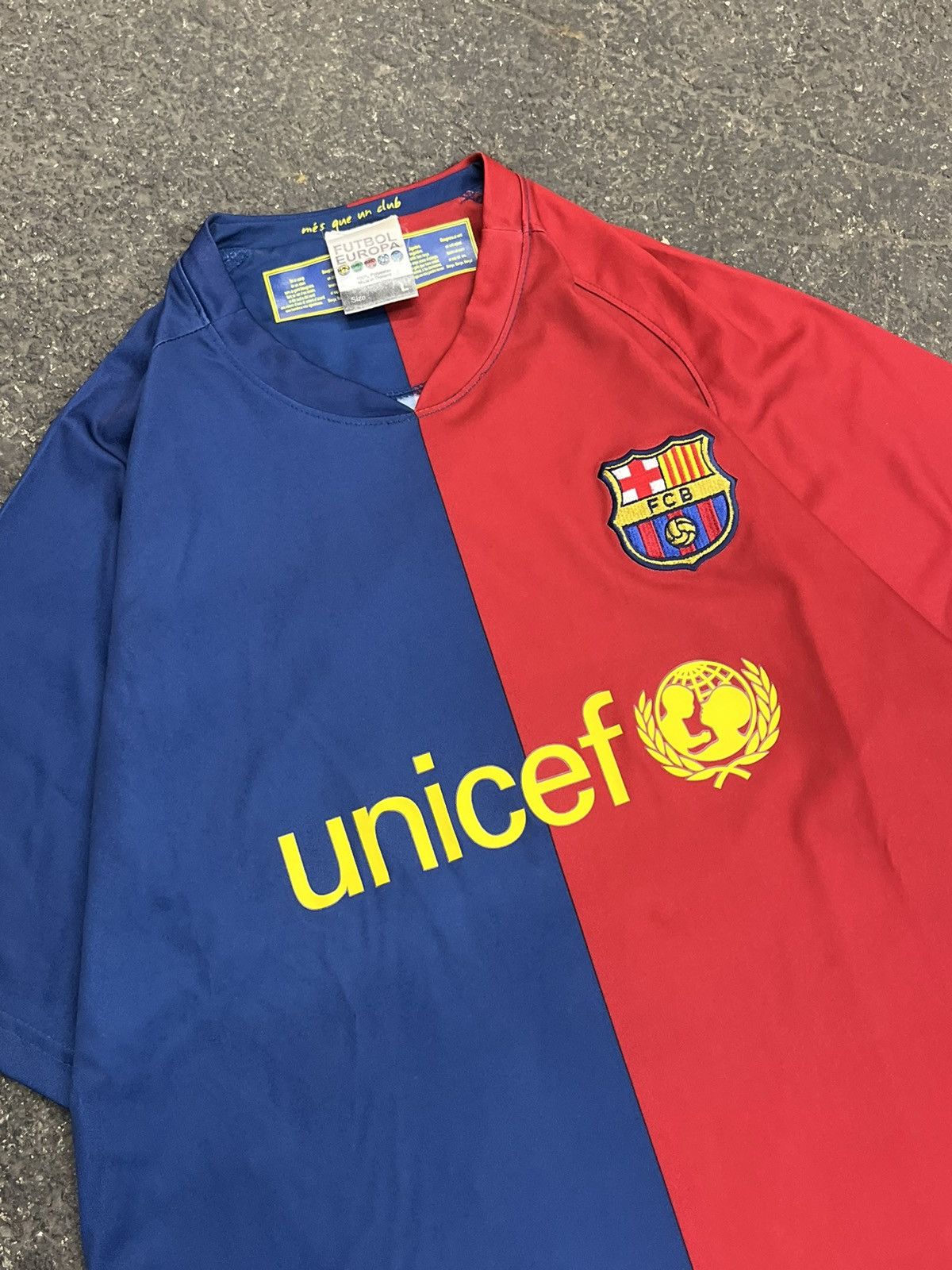 Vintage FC Barcelona soccer jersey vintage streetwear hype rare y2k Size US L / EU 52-54 / 3 - 3 Thumbnail