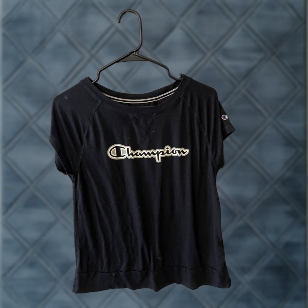 Champion Champion Womens T-Shirt Size Small Black Crew Neck Short Sleeve Tee Size S / US 4 / IT 40 - 1 Thumbnail