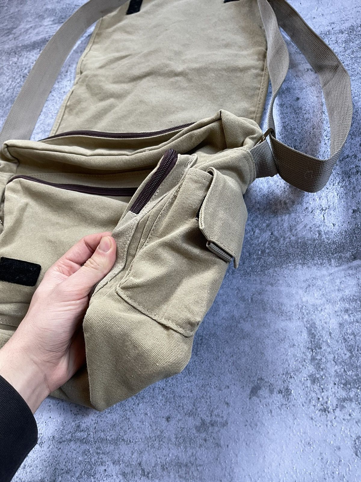 Japanese Brand 90s Y2K Crossbody Military Style Multipocket Messenger Bag Size ONE SIZE - 12 Thumbnail