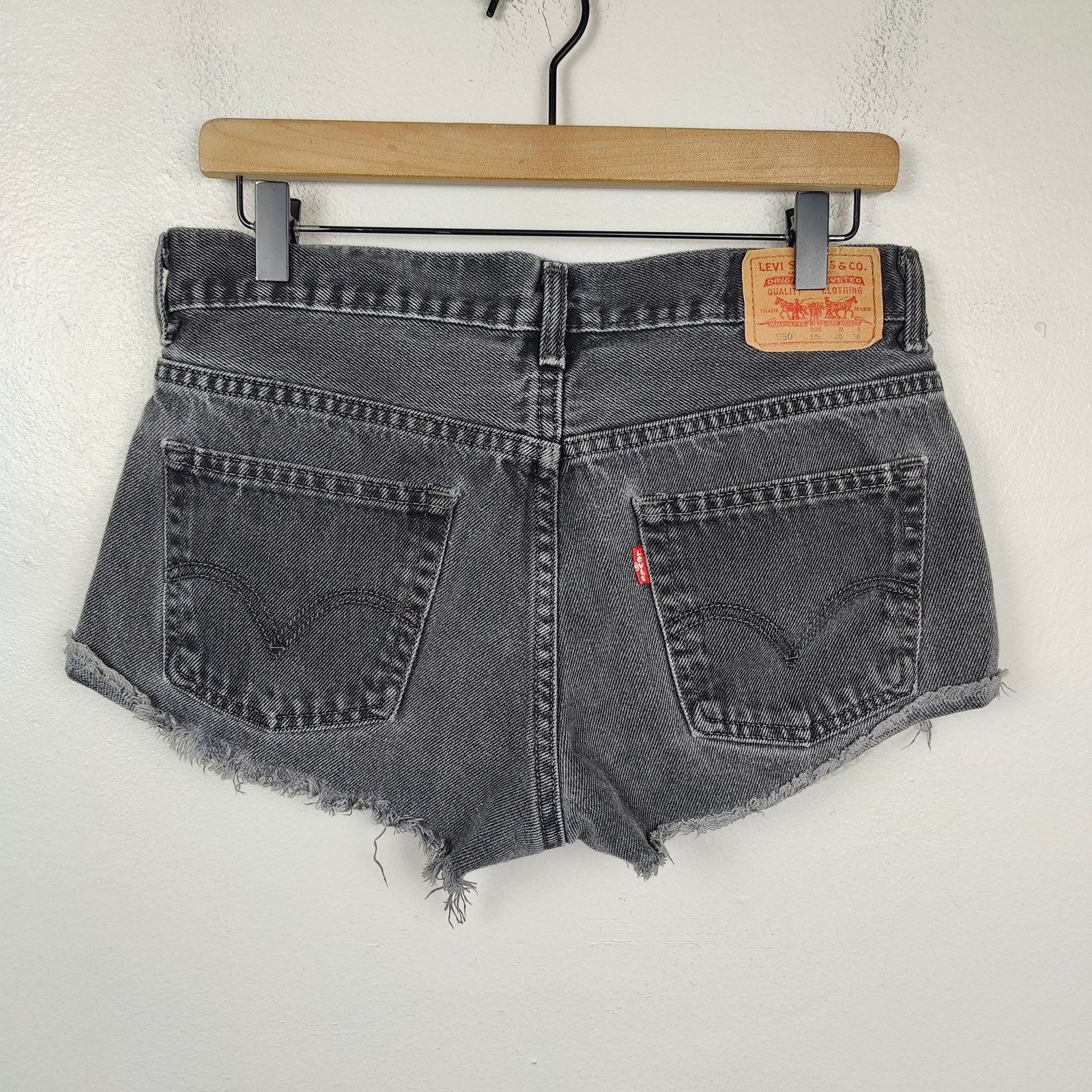 Levi's Vintage Levi's 550 Shorts Womens 10 30 90s Denim Cut-Offs Size 30" / US 8 / IT 44 - 6 Thumbnail