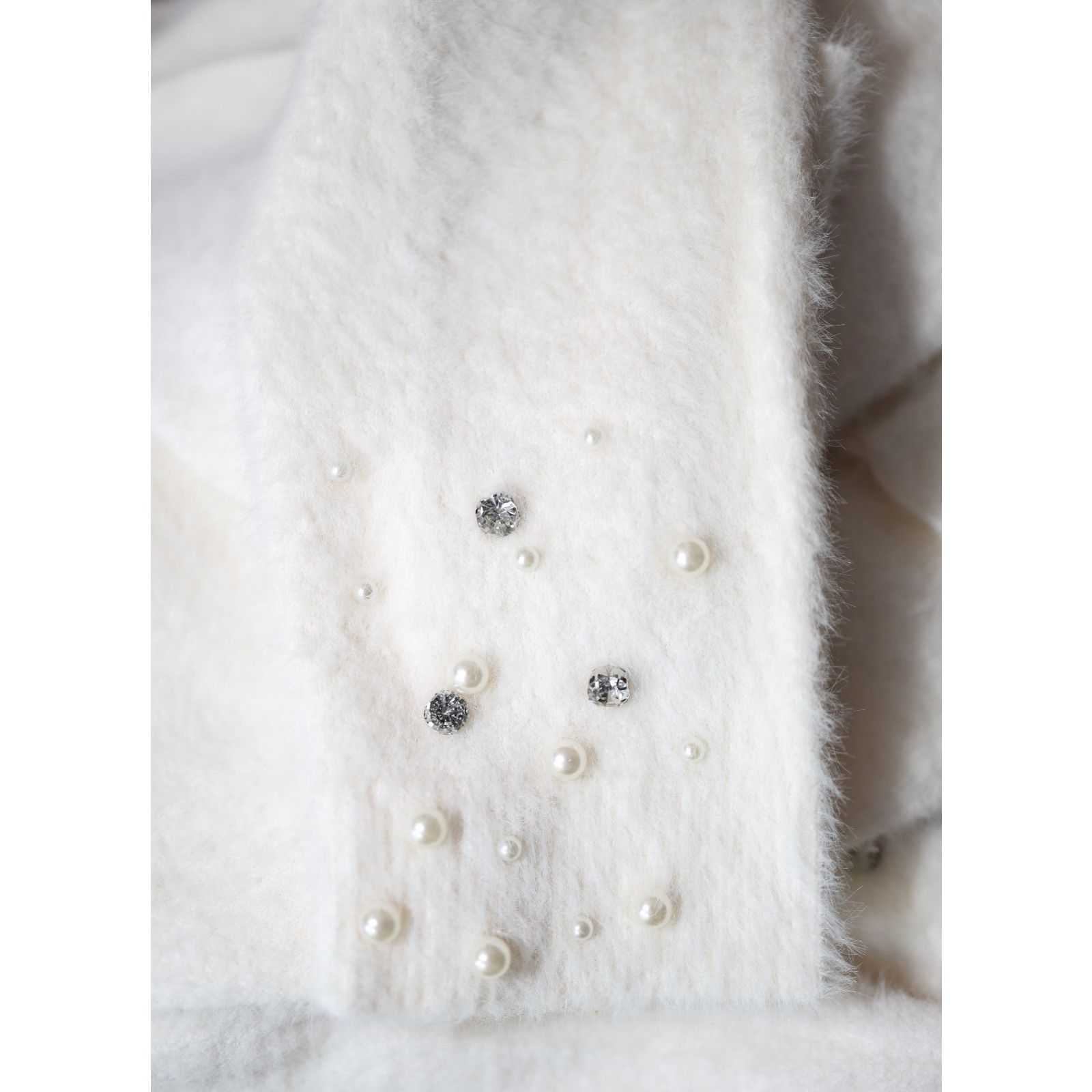 Soft Surroundings SOFT SURROUNDINGS Rhinestones Pearls Cowl Neck Sweater Sz L Size L / US 10 / IT 46 - 9 Thumbnail