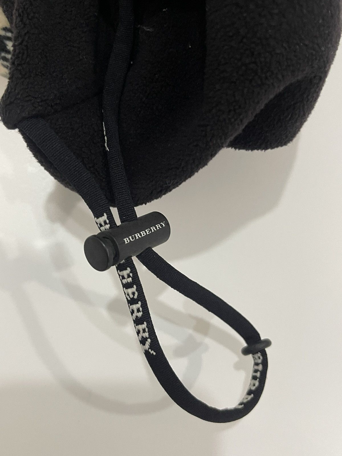 Burberry Burberry Check Cashmere belnd Beanie Size ONE SIZE - 8 Thumbnail