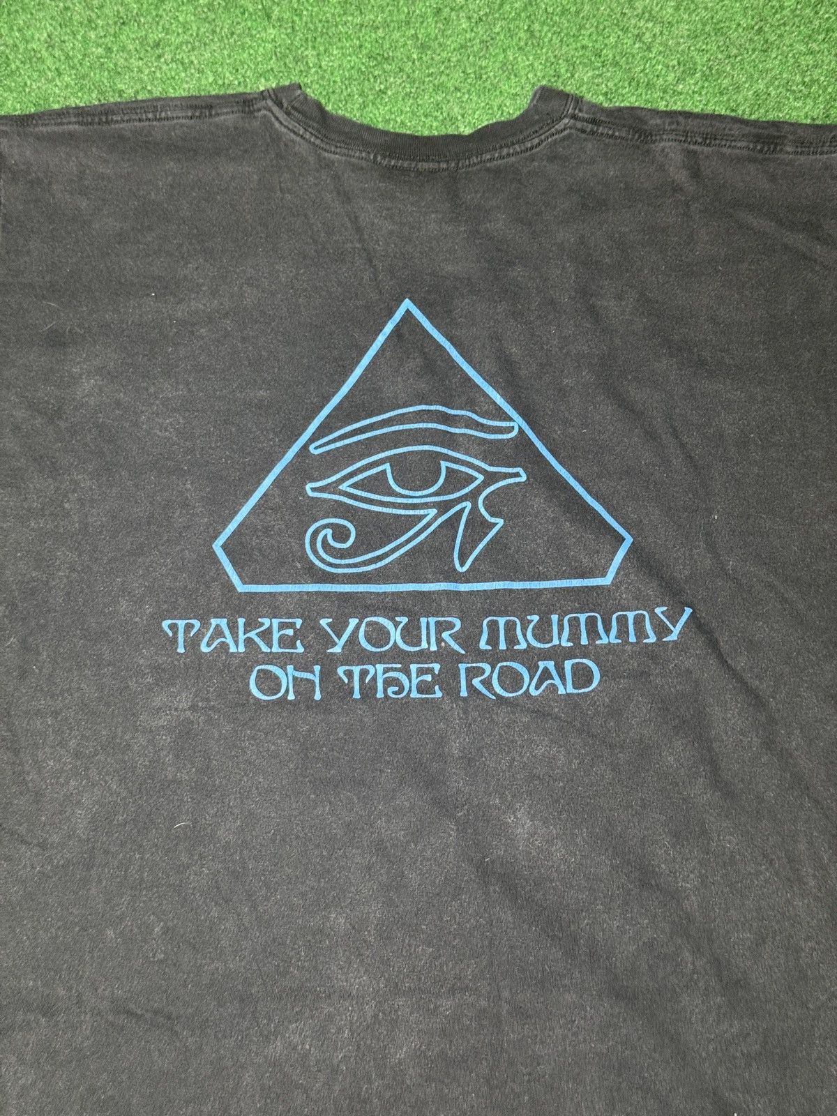 Band Tees × Vintage Vintage 90s Iron Maiden Powerslave Grunge Metal Band T Shirt Size US L / EU 52-54 / 3 - 4 Thumbnail