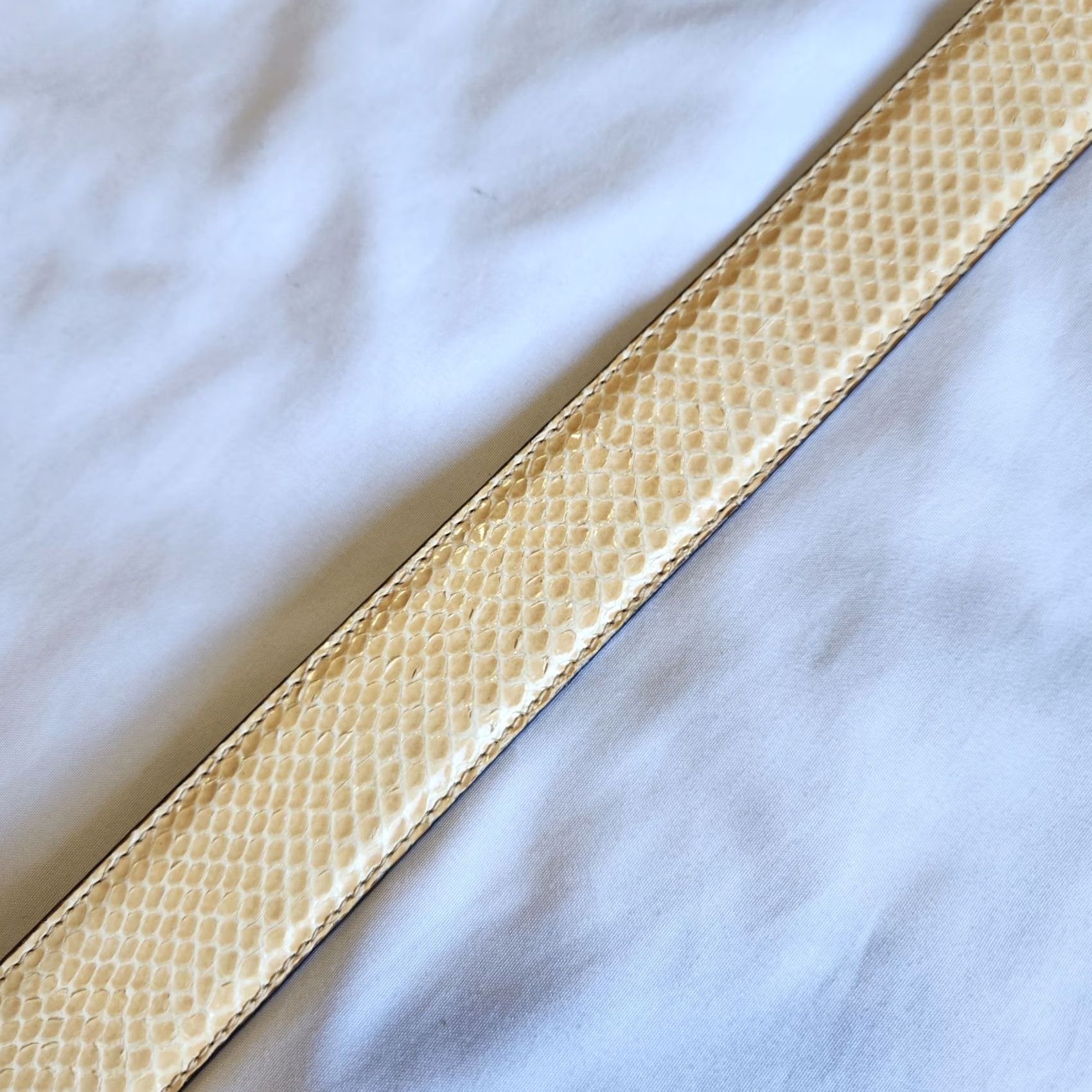 Giorgio Armani Giorgio Armani Belt Women 26 Cream Color Genuine Python Snake Skin Italy Made Size ONE SIZE - 4 Thumbnail