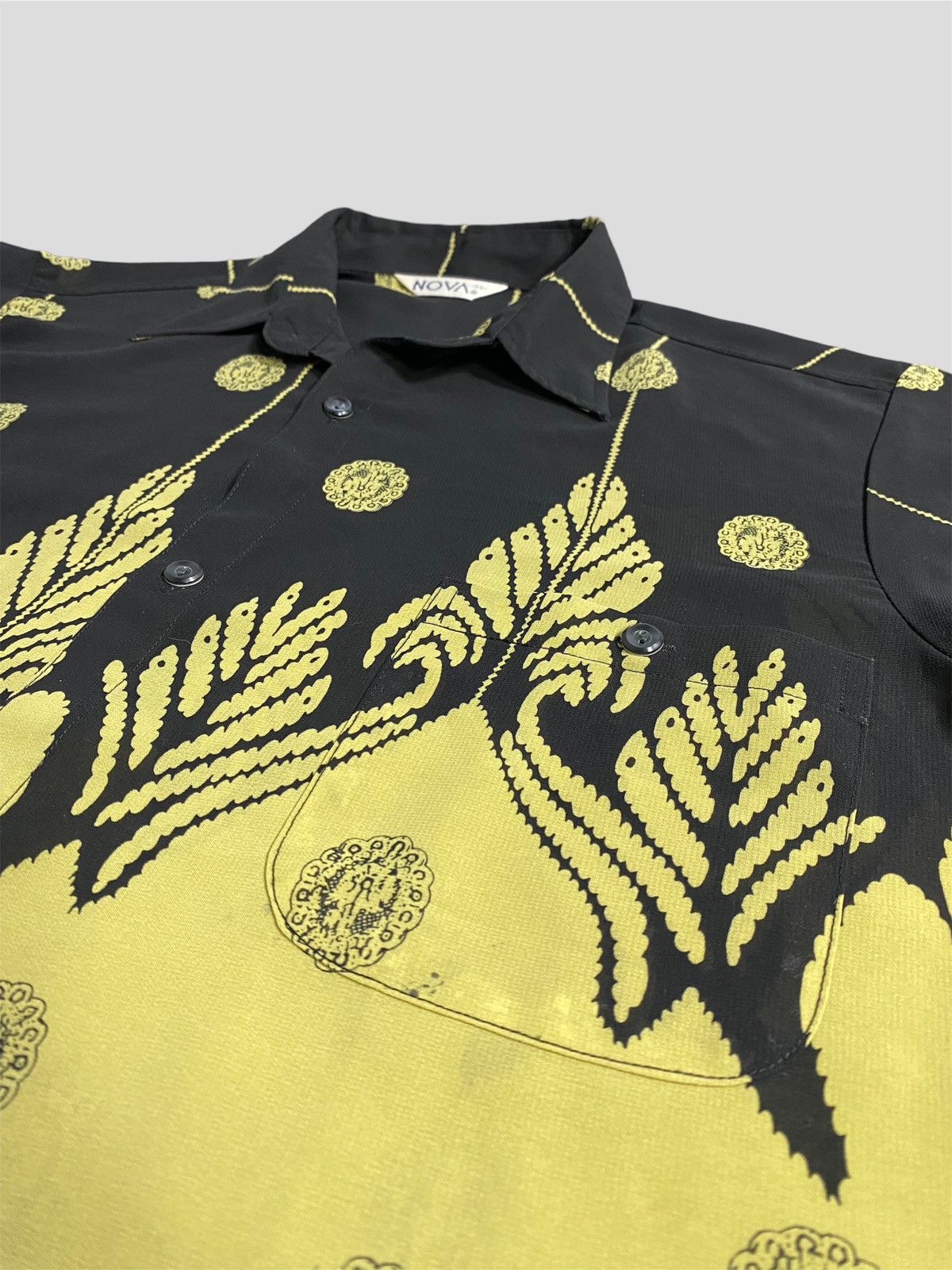 Japanese Brand × Vintage Yellow Peacock Tails Monolux Shirts Size US M / EU 48-50 / 2 - 4 Thumbnail