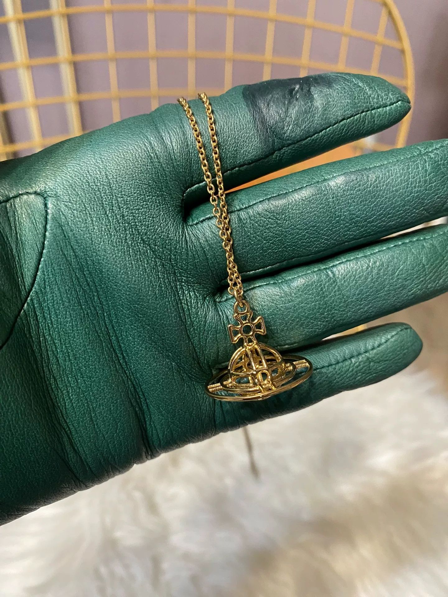 Vivienne Westwood Vivienne Westwood Gold Orb Necklace Size ONE SIZE - 1 Thumbnail