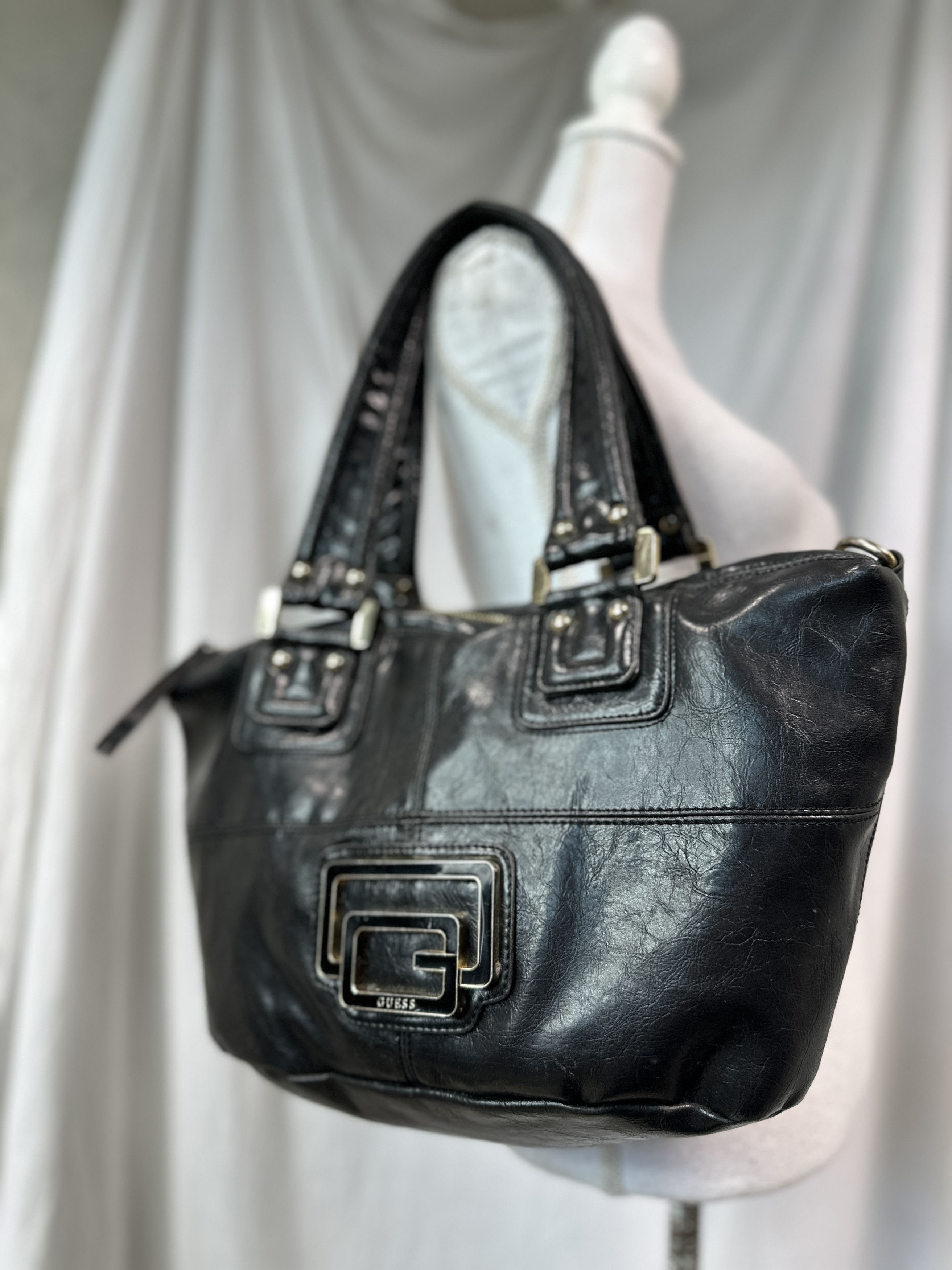 Guess Vintage Leather Hobo Old Money Guess Bag Y2K Size ONE SIZE - 1 Thumbnail