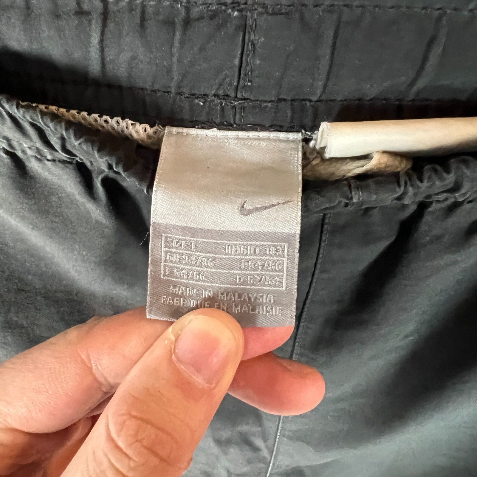 Nike Nike Vintage Shorts Men's Size L Black ` Size US 34 / EU 50 - 6 Thumbnail