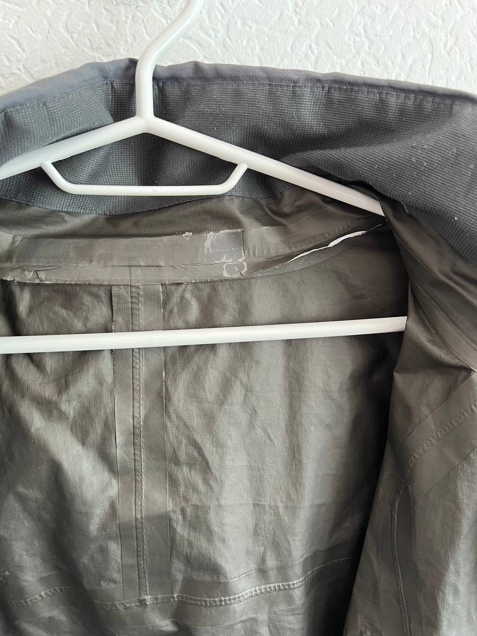 Nike ACG Nike ACG Gore-tex Paclite Outdoor Jacket Gorpcore Size US M / EU 48-50 / 2 - 8 Thumbnail