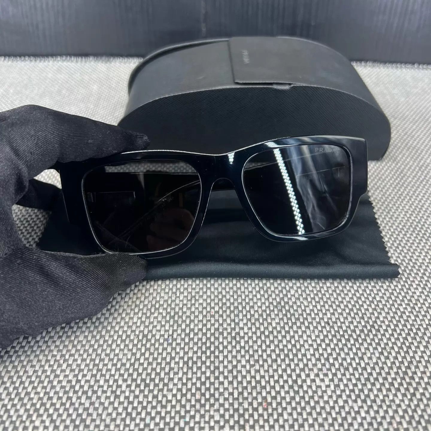 Prada PRADA Symbole Triangle Logo Sunglasses One Size Like New Size ONE SIZE - 4 Thumbnail