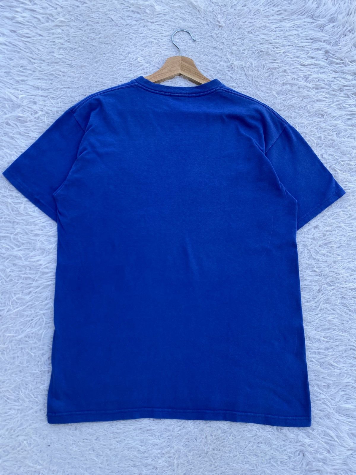 Supreme Rare 2011 Supreme Optical illusion Boxlogo Tshirt Size US M / EU 48-50 / 2 - 12 Thumbnail