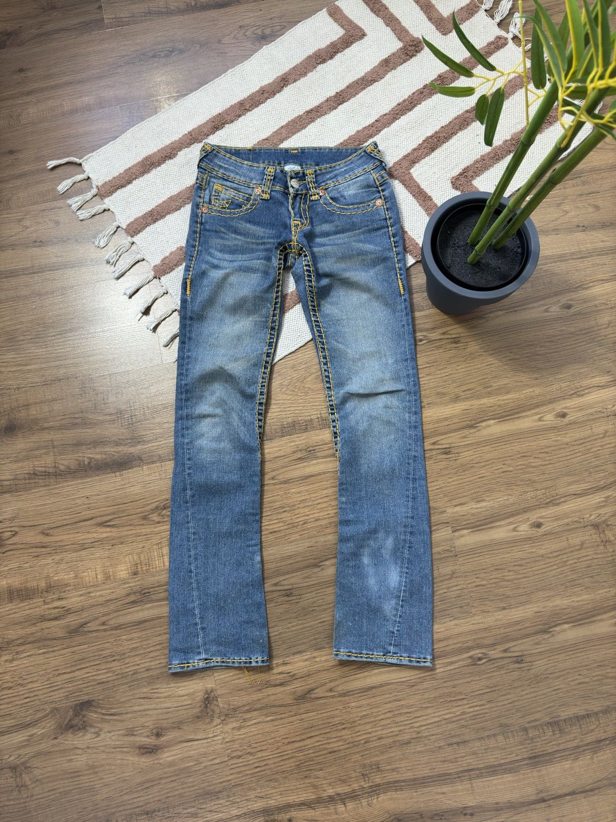 True Religion TRUE RELIGION DENIM CONTRAST STITCH JEANS SKINI PANTS Size 25" / US 0 / IT 36 - 4 Thumbnail
