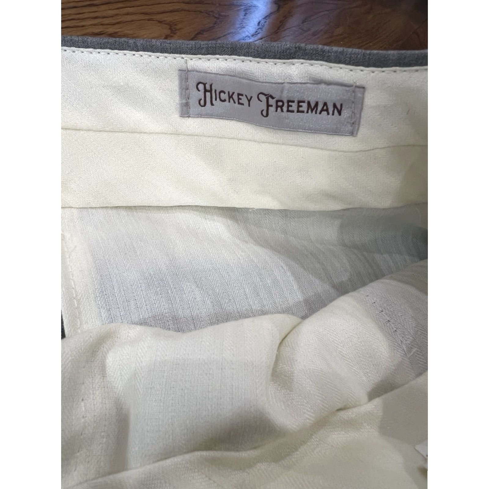 Vintage VINTAGE Dress Pants Hickey Freeman Gray 38x31 Flat Front Cuffed Legs Mens Formal, Business, Wedding, Party/Cocktail, Preppy USA Size US 38 / EU 54 - 7 Thumbnail