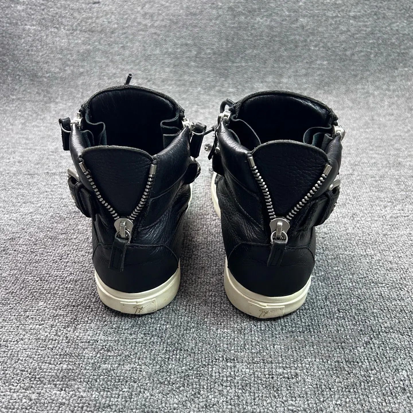 Giuseppe Zanotti Giuseppe Zanotti Black and Silver Double Zip High Top Shoe Size US 6 / EU 39 - 6 Thumbnail