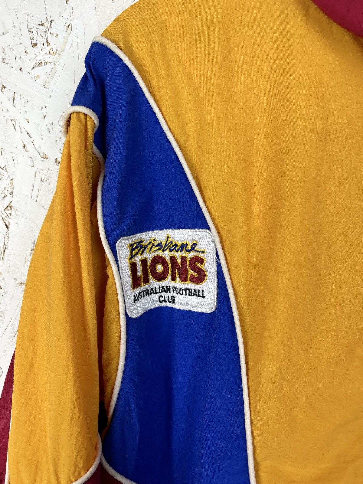Puma 90s Vintage Brisbane Lions AFL 1997 Retro Jacket Size XL Size US XL / EU 56 / 4 - 2 Thumbnail