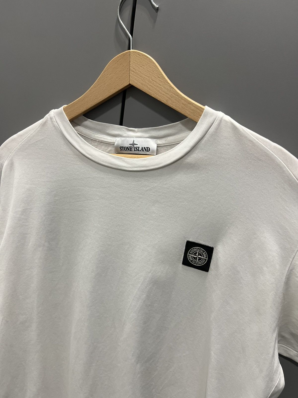 Stone Island Stone Island T-Shirt Size L Black Logo Patch Authentic Size US L / EU 52-54 / 3 - 11 Thumbnail