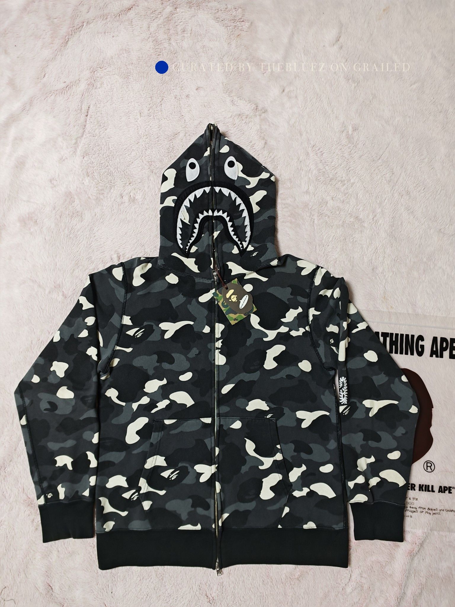 Bape Black Camo Shark Hoodie in Size XL Size US XL / EU 56 / 4 - 1 Thumbnail