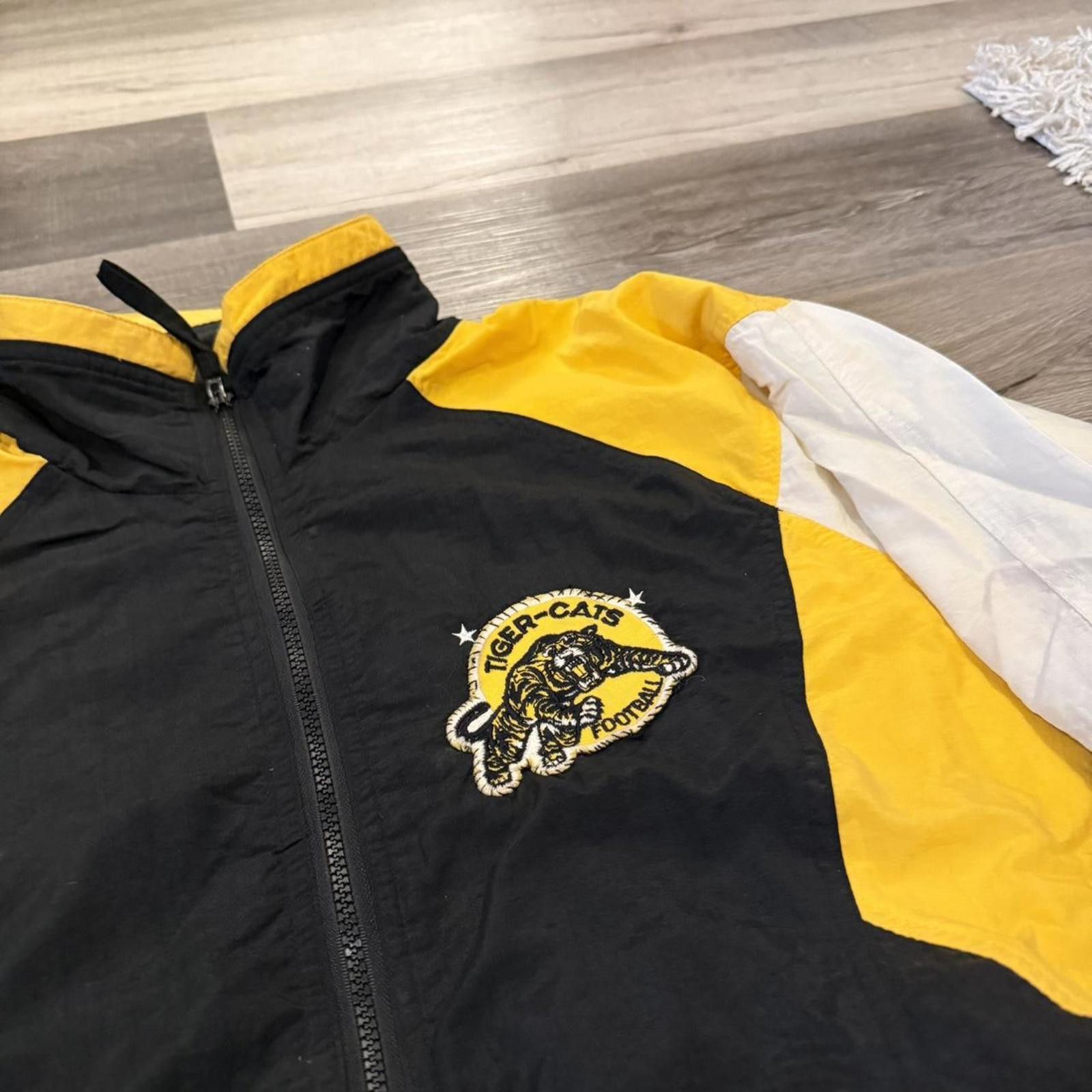 Other Vintage Hamilton tiger windbreaker 90s XL Size US XL / EU 56 / 4 - 1 Thumbnail