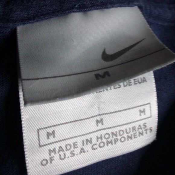 Nike Vintage Y2K Nike Block Letter Spell Out T-Shirt Size US M / EU 48-50 / 2 - 3 Thumbnail