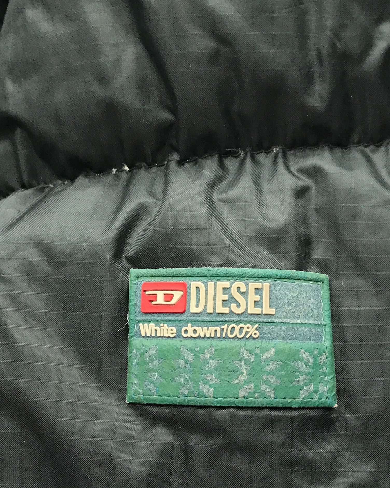 Diesel VINTAGE Y2K DIESEL DOWN PUFFER JACKET Size US XL / EU 56 / 4 - 13 Thumbnail