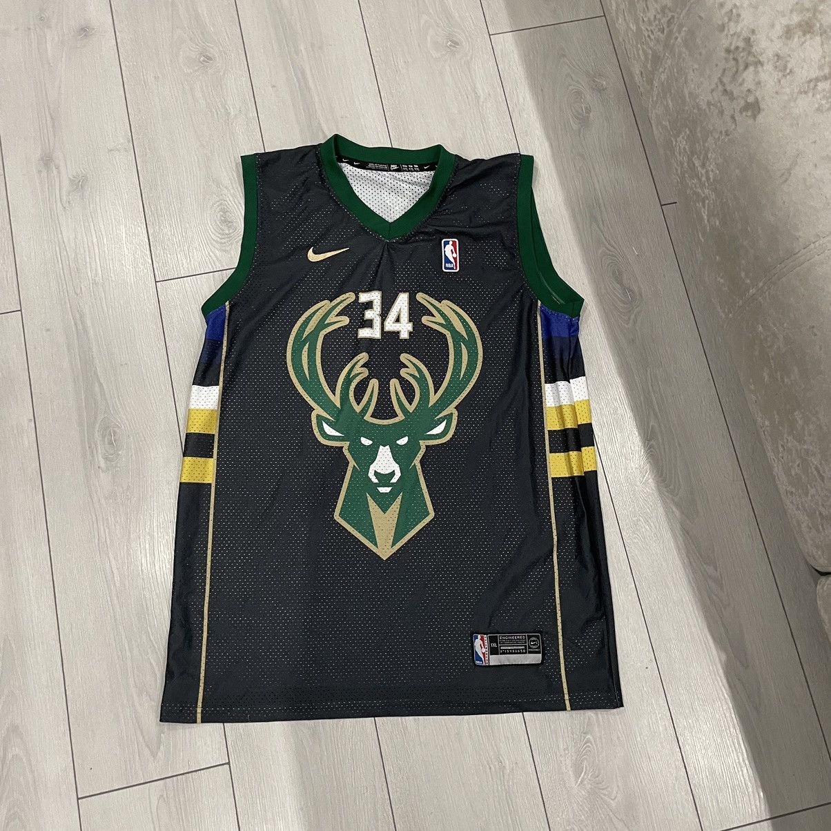 NBA × Nike Giannis Antetokounmpo nike Milwaukee Bucks City Jersey shirt Size US XXL / EU 58 / 5 - 1 Thumbnail