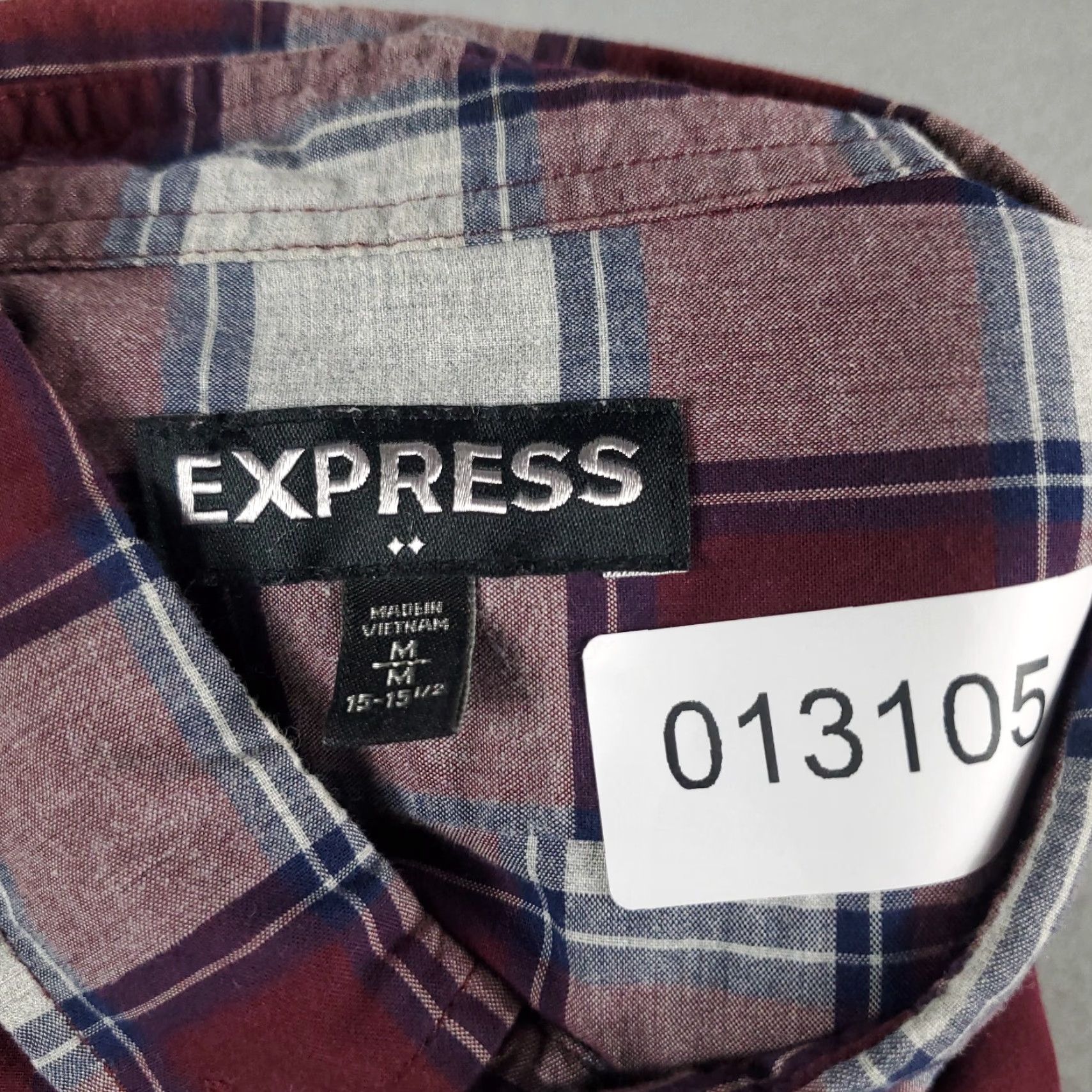 Express Express Plaid Button-Up Shirt Mens Medium Red Burgundy 15-15.5 All Seasons Casual Business Size US M / EU 48-50 / 2 - 6 Thumbnail