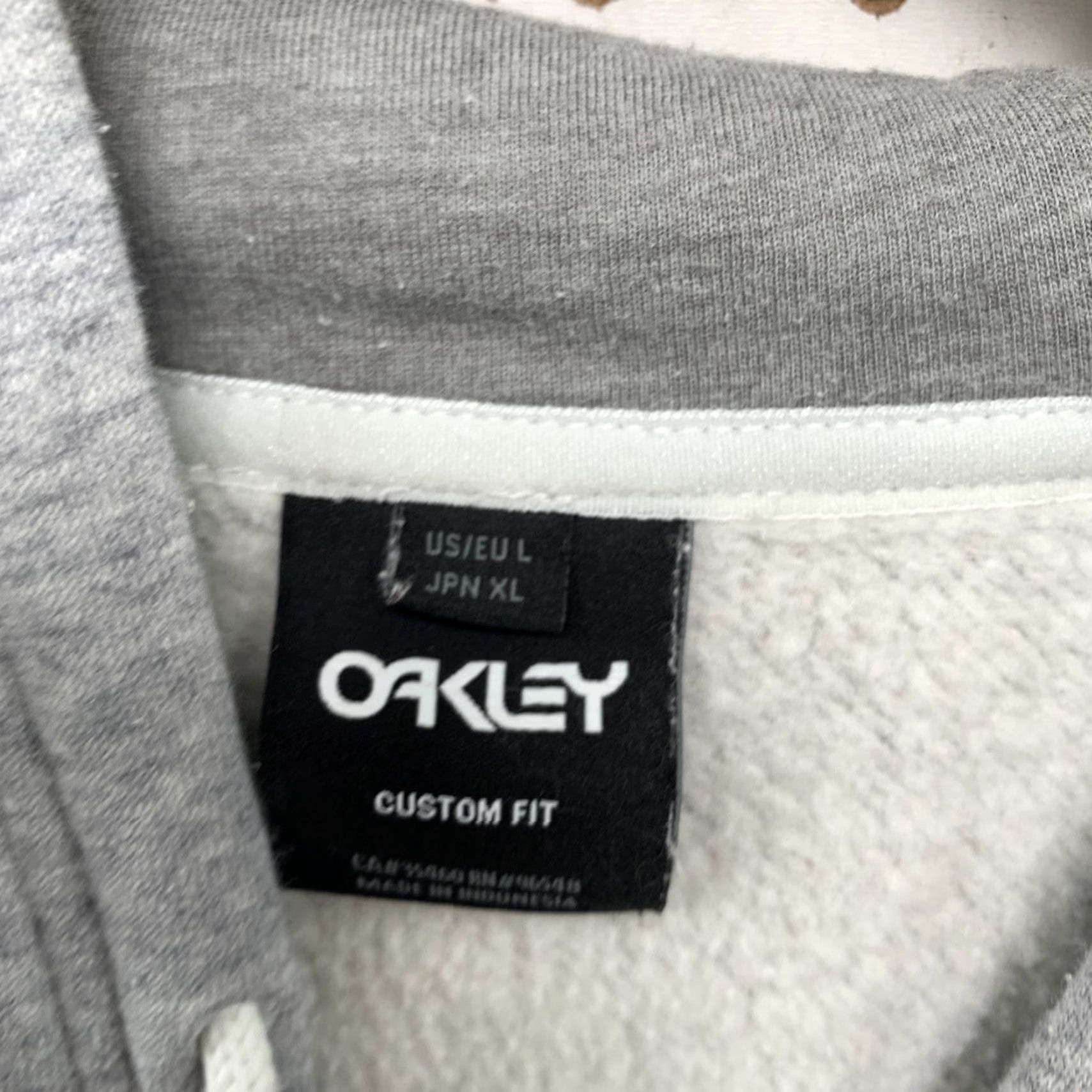 Oakley Oakley Zip Hoodie Sweatshirt Mens Large Hooded Gray Fleece Logo Embroidered Zip Hoodie Oakley Mens Large Gray Fleece Logo Embroidered Size L / US 10 / IT 46 - 4 Thumbnail