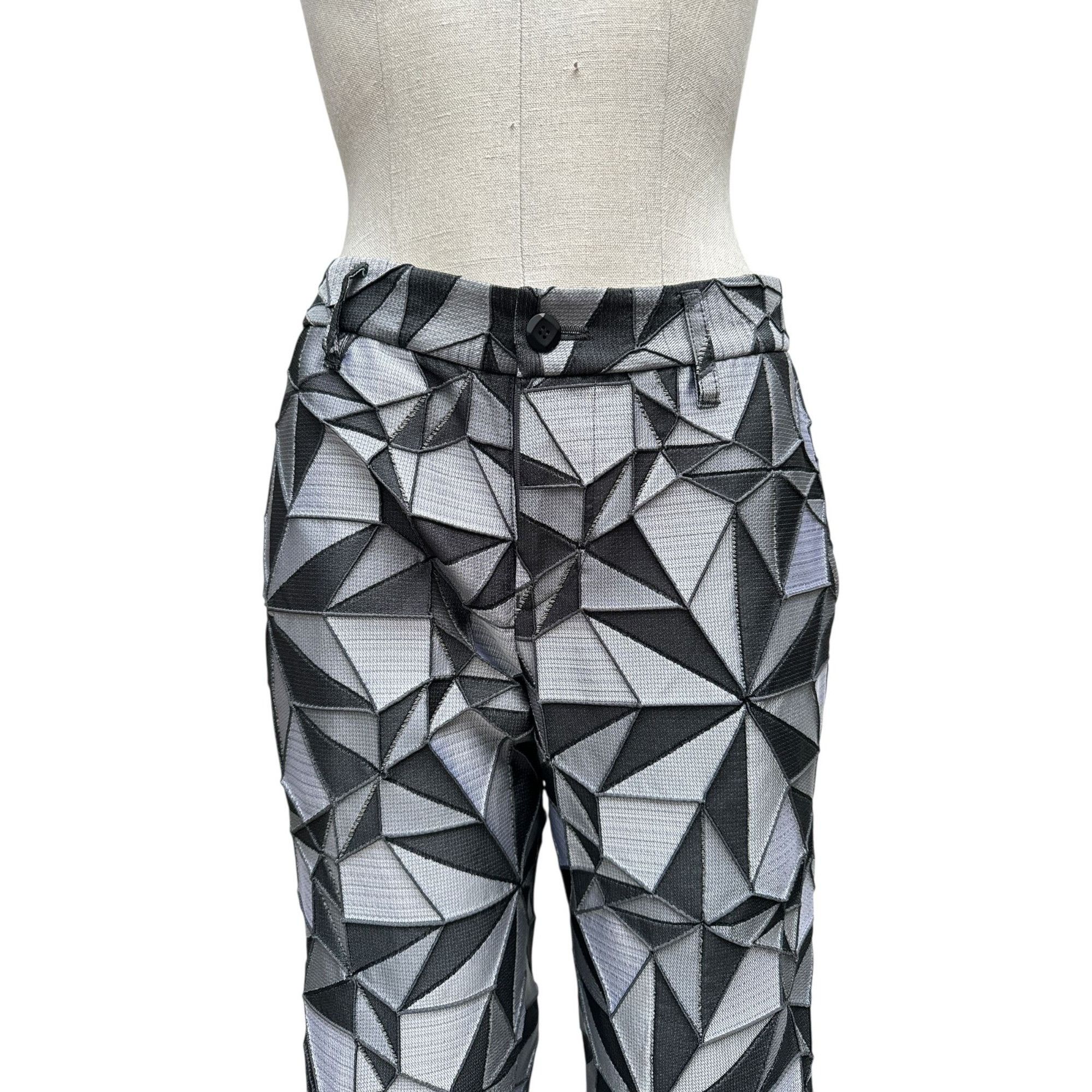Issey Miyake Issey Miyake Grey/Black “Origami” Geometric Pants Size 1 fit Size 26" / US 2 / IT 38 - 3 Thumbnail