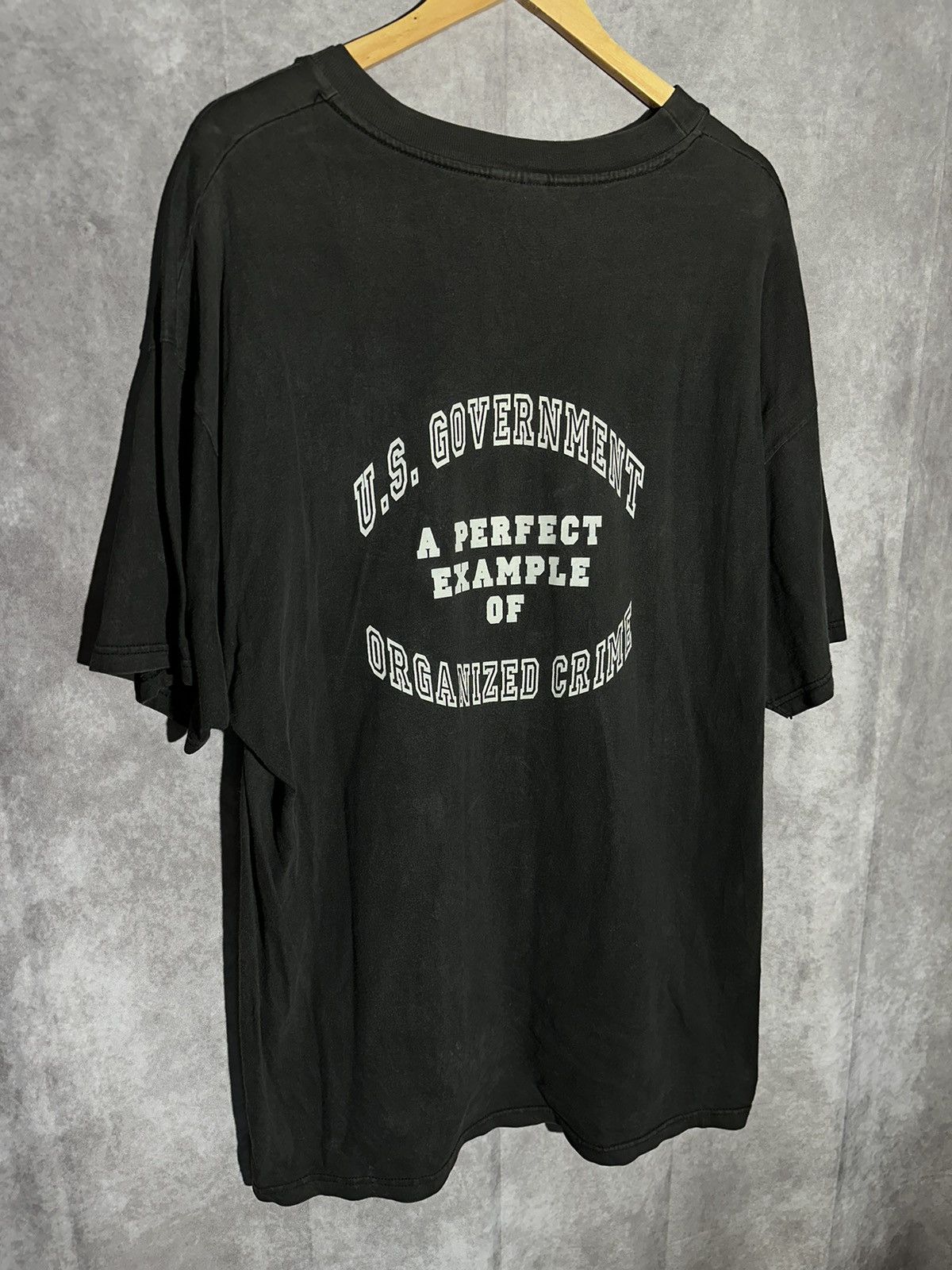 Vintage Vintage Organized Crime US Gov Tee Size US XXL / EU 58 / 5 - 1 Thumbnail