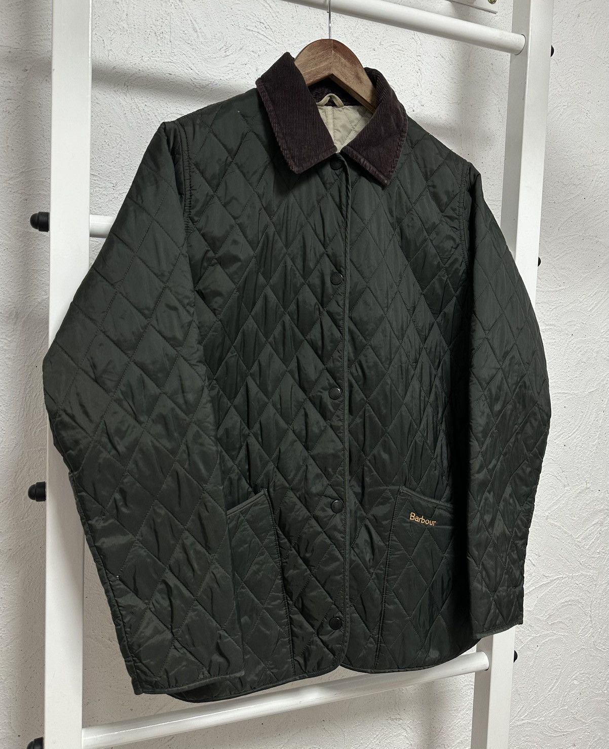 Barbour Barbour Women’s Quilted Jacket Size M Shaped Liddesdale Size M / US 6-8 / IT 42-44 - 3 Thumbnail