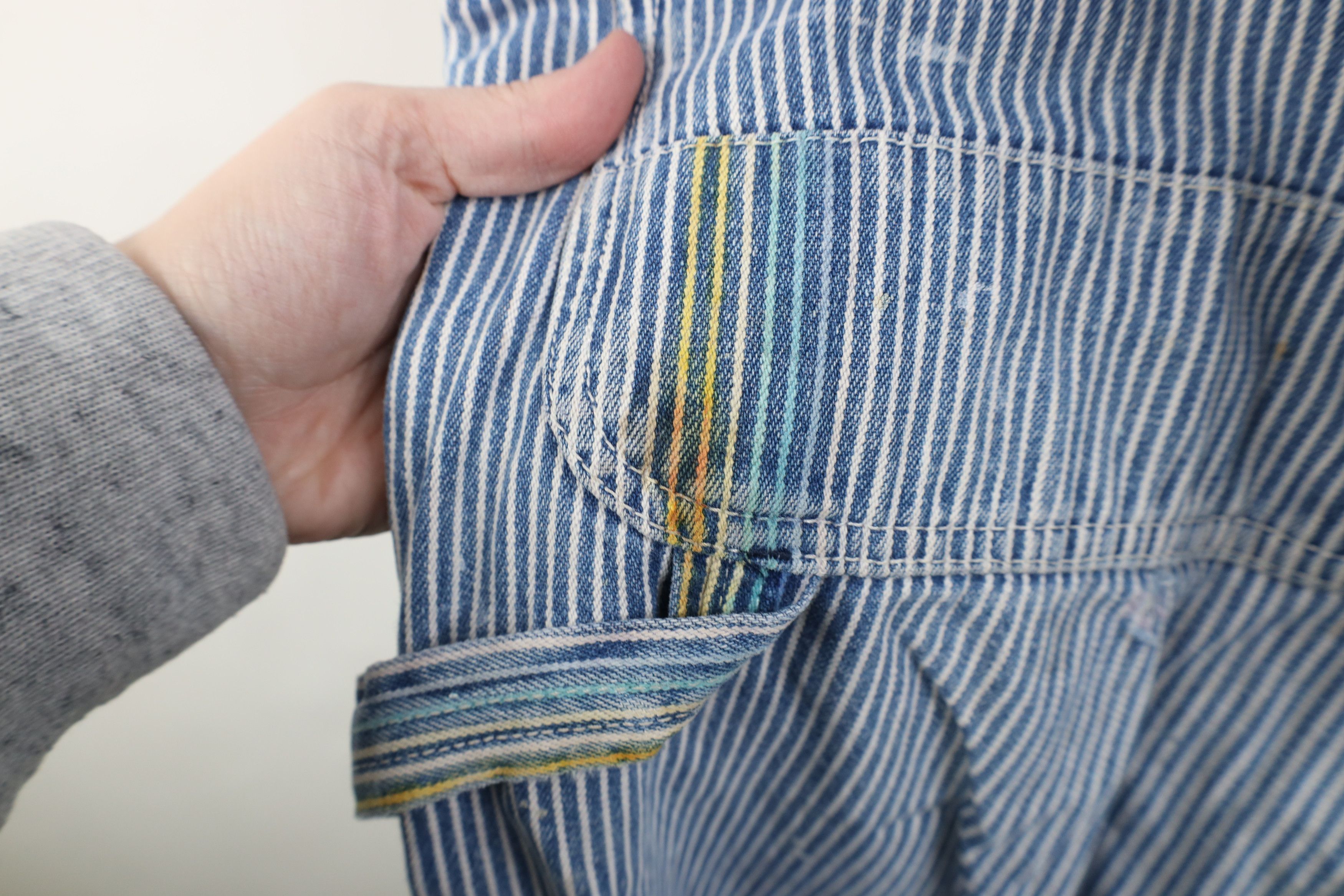 Vintage Vintage 90s Streetwear Thrashed Hickory Striped Overalls Size US 42 / EU 58 - 19 Thumbnail