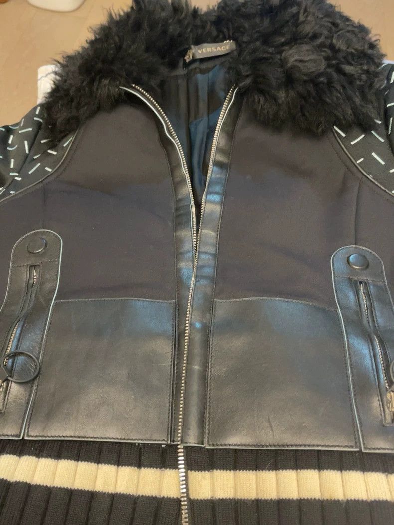 Versace Versace Lambskin jacket with lambskin collar panels Size S / US 4 / IT 40 - 8 Thumbnail