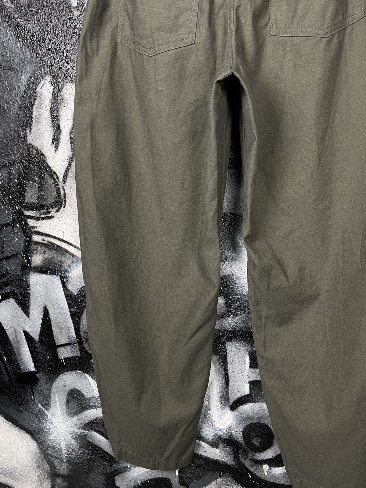 Uniqlo Y2K Uniqlo Women’s Baker Parachute Workwear Pants Size M Size 28" / US 6 / IT 42 - 6 Thumbnail