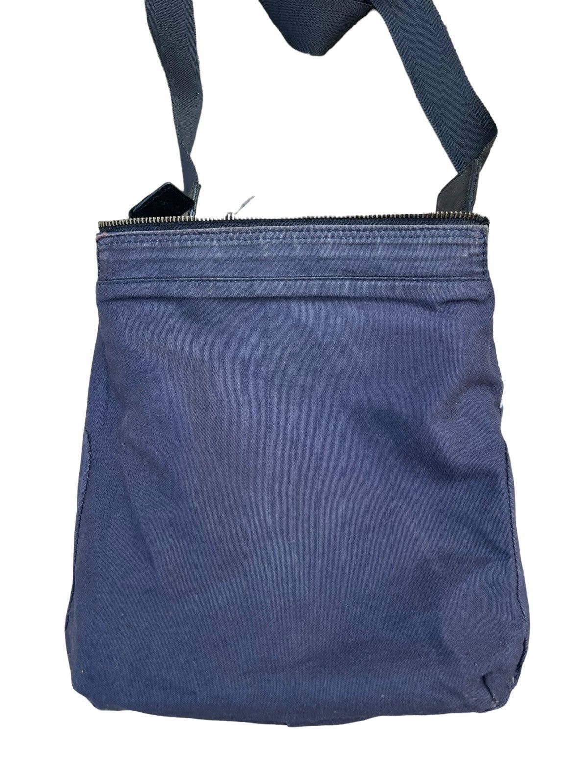 Lanvin Lanvin en bleu Distressed Hybrid Leather Bag Size ONE SIZE - 15 Thumbnail