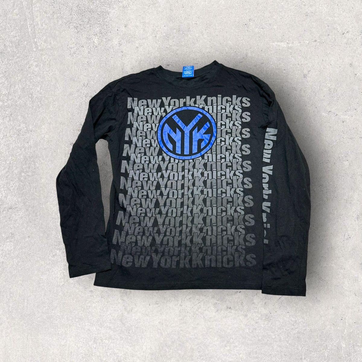 NBA New York Knicks long sleeve tee Size US L / EU 52-54 / 3 - 1 Thumbnail