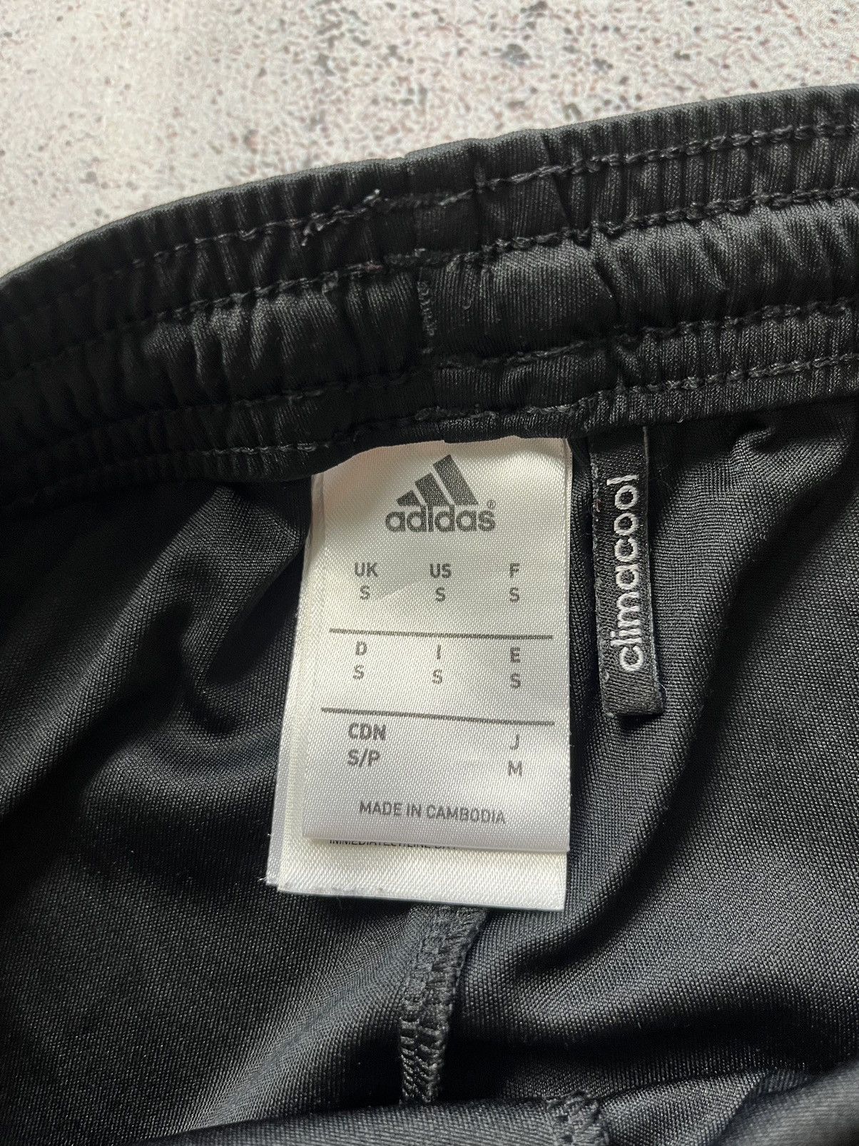 Adidas × Chelsea Soccer ADIDAS FC CHELSEA LONDON 2016 AWAY FOOTBALL SHORTS SOCCER Size US 30 / EU 46 - 4 Thumbnail