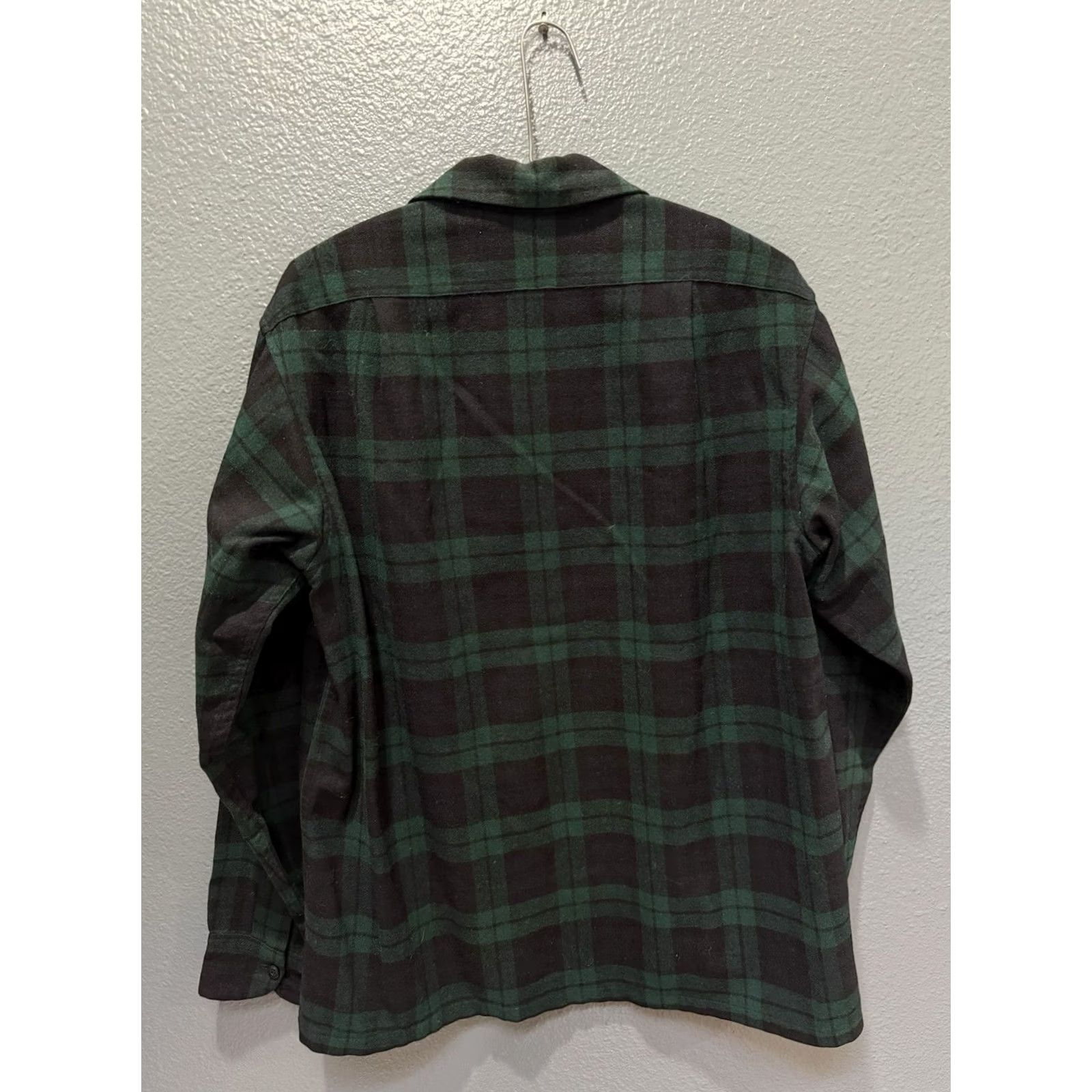 Pendleton Vintage 80s Pendleton Green Plaid Wool Loop Collar Board Shirt Medium Size US M / EU 48-50 / 2 - 5 Thumbnail