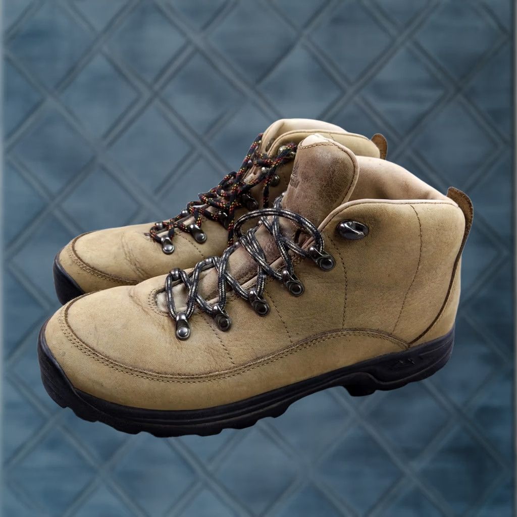 Vibram Montrail Womens 9.5 Beige Nubuck Mid Top Hiking Sneakers Vibram Shoes 41 EU 9.5 41 Size L / US 10 / IT 46 - 1 Thumbnail