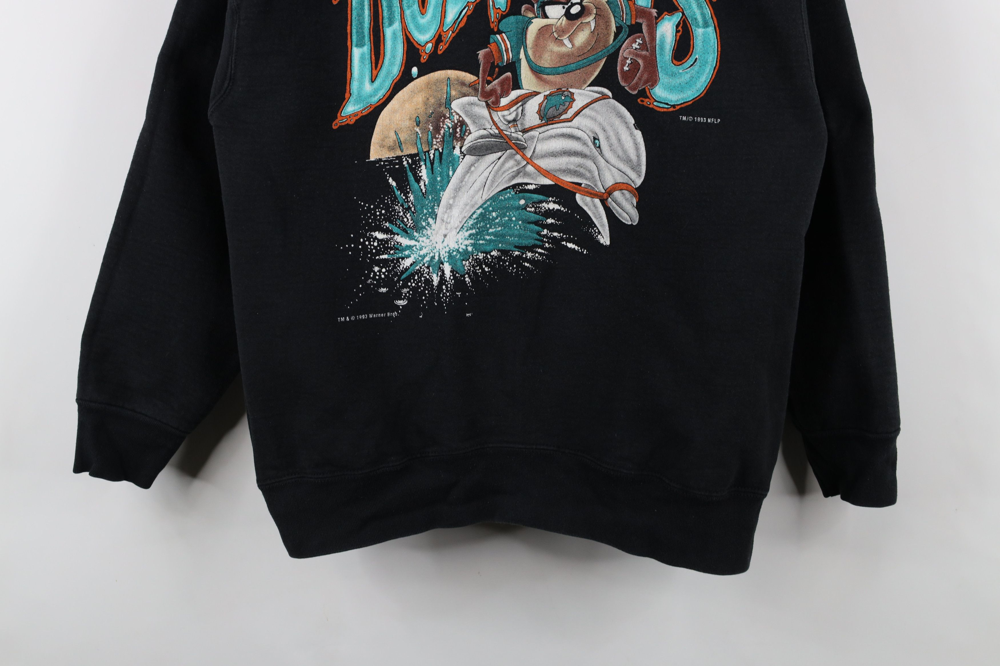 Vintage Vintage 90s Tazmanian Devil Dolphins Football Sweatshirt Size US L / EU 52-54 / 3 - 3 Thumbnail