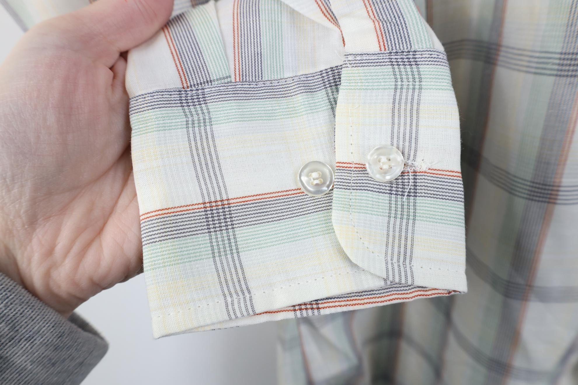 Vintage Vintage 70s Streetwear Rainbow Dagger Collar Button Shirt Size US M / EU 48-50 / 2 - 8 Thumbnail